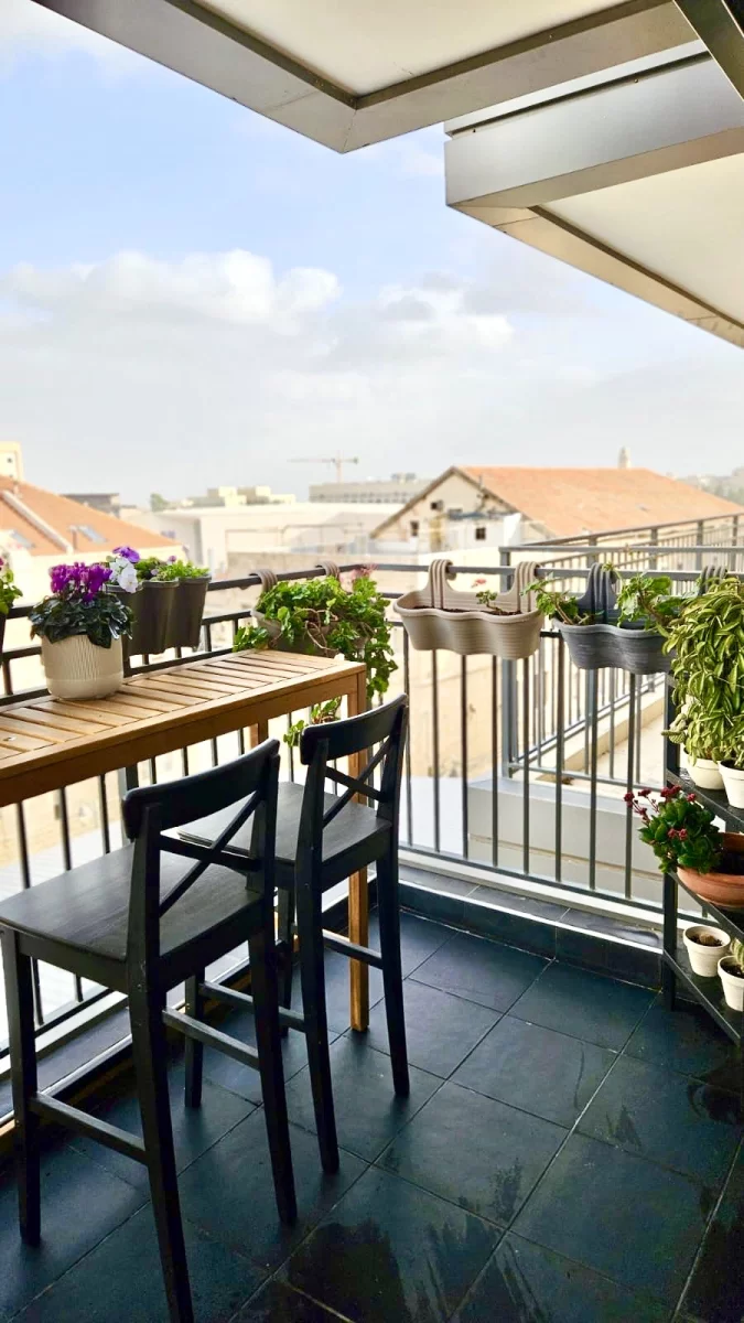 La perle rare au cœur de Jérusalem  À vendre – Superbe 3 pièces au cœur du quartier Ben Yehouda