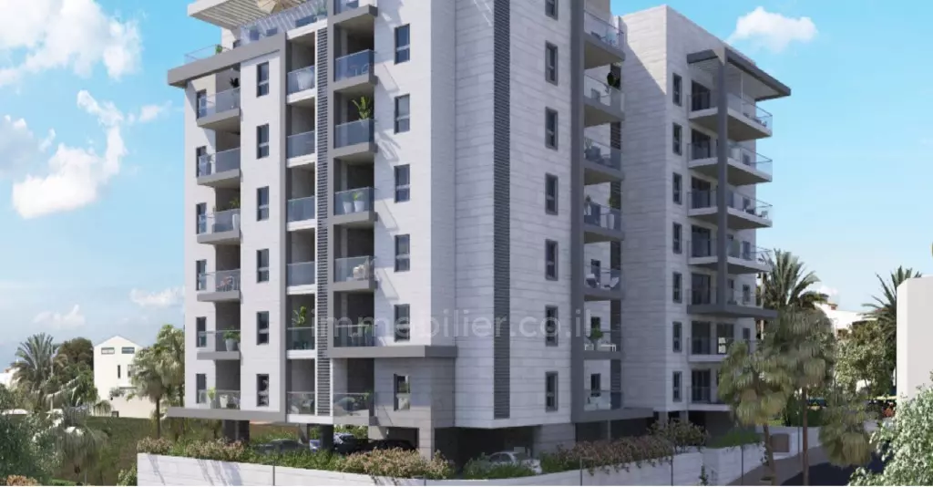 Belo apartamento novo com terraço e vista para o mar - Centro da cidade - Andar alto - Perto do mar - Ótimo negócio a não perder!