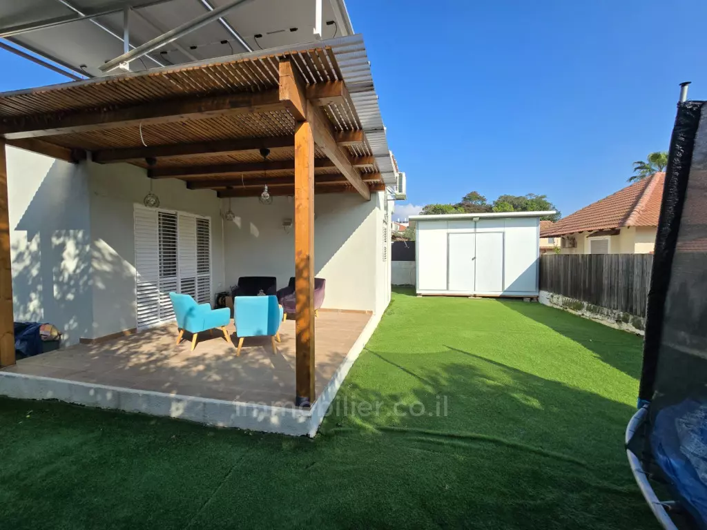 Joli cottage à vendre à Gan Yavne