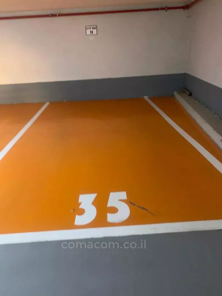 Au centre,Bon emplacement