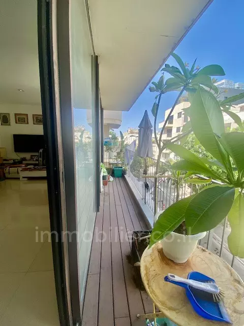 A ne pas manquer !,Avec terrasse,Bel appartement,Bien agencé,Bon emplacement,Dans un bel immeuble,Proche de la mer,spacieux