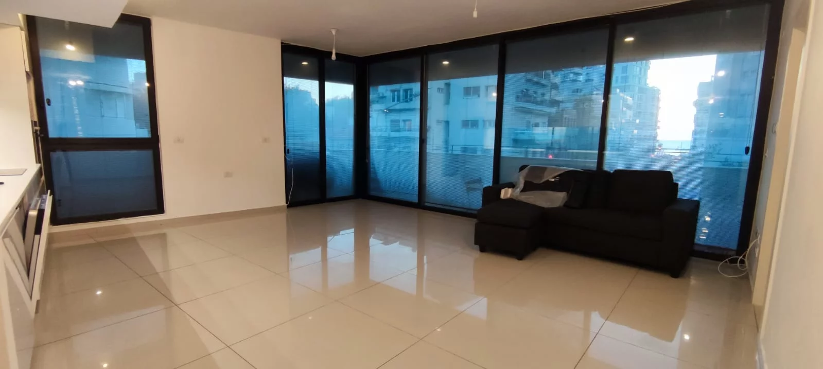 APPARTEMENT 4 PIECES A 150M DE LA MER