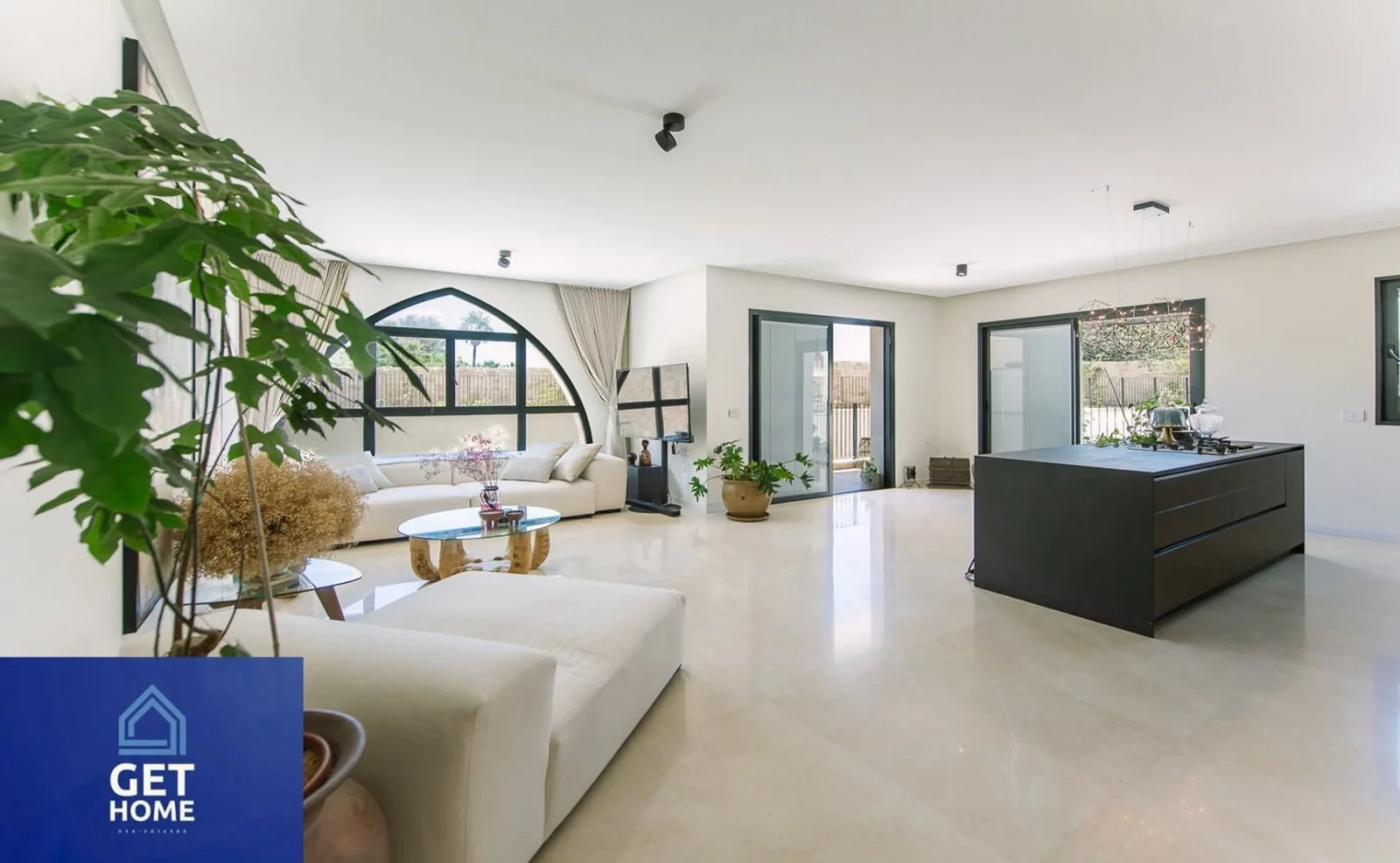 Appartement de 3 pièces avec une terrasse de 39 m² à Andromeda