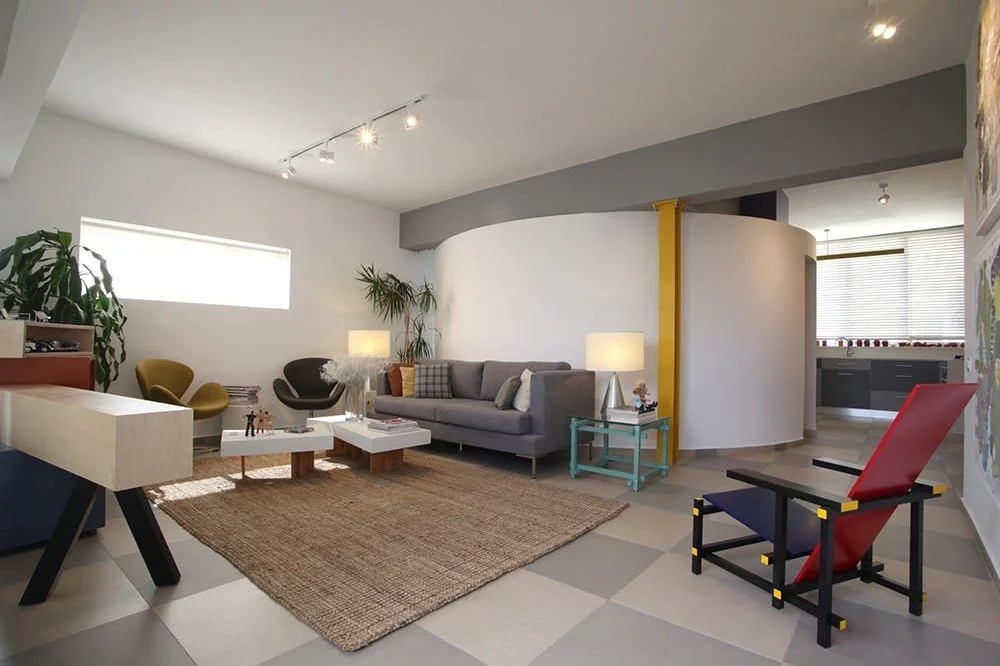 Appartement de 3 pièces signé par un architecte, dernier étage, rue Alexander Yanai
